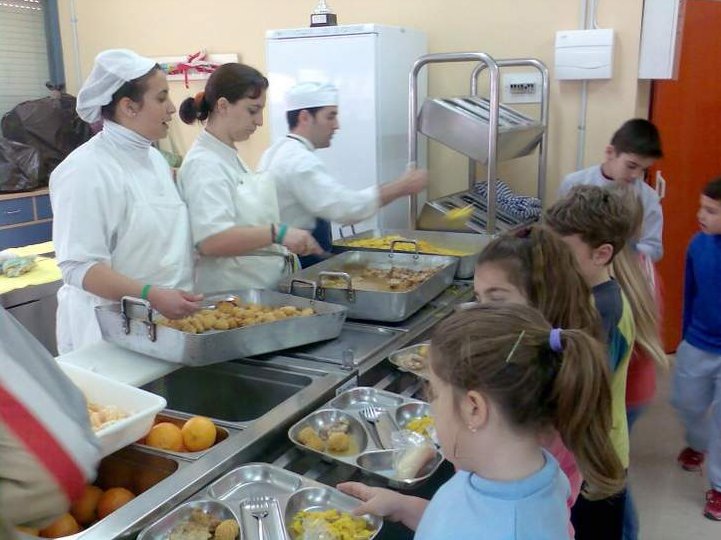 Comedores escolares sirven menús especiales para niños con #alergias #alimentarias.

bit.ly/25zh984