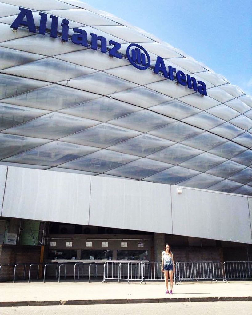 PicsFromBayern's tweet photo. Inea Stadion nie dorasta do pięt Allianz Arenie... Sorry😎👊🏼 #allianzarena#deutschland#germ… https://t.co/mVtGWrTc9Y https://t.co/VvIa0LuCuK