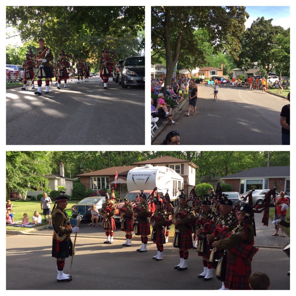 HaltonPolice's tweet photo. @48th_Highlander putting on a show to thank everyone for the great hospitality! @cityburlington #bagpipes ^JG https://t.co/vEFdygxFRI