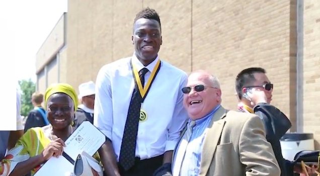 A student was given the best surprise - seeing his mother for graduation! 

brrk.co/1ZbpOGx