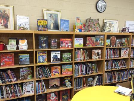 DaveTechDC's tweet photo. @BurroughsES has 495 new library books 
of high interest to students as part of @dcpublicschools library commitment. https://t.co/7czQIRRPGF