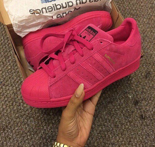 SexyShoesBlog's tweet photo. Sexy Shoes Blog: https://t.co/BD6ETN6yec #shoes &amp; #heels https://t.co/cgKwR1Odr2