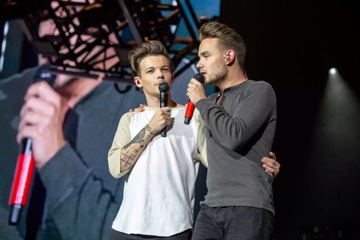 1DHQDaily's tweet photo. RT to vote! (if you haven't already today) 

#TeenChoice #ChoiceSongGroup #Home by @onedirection https://t.co/9Yy0YvFtzY