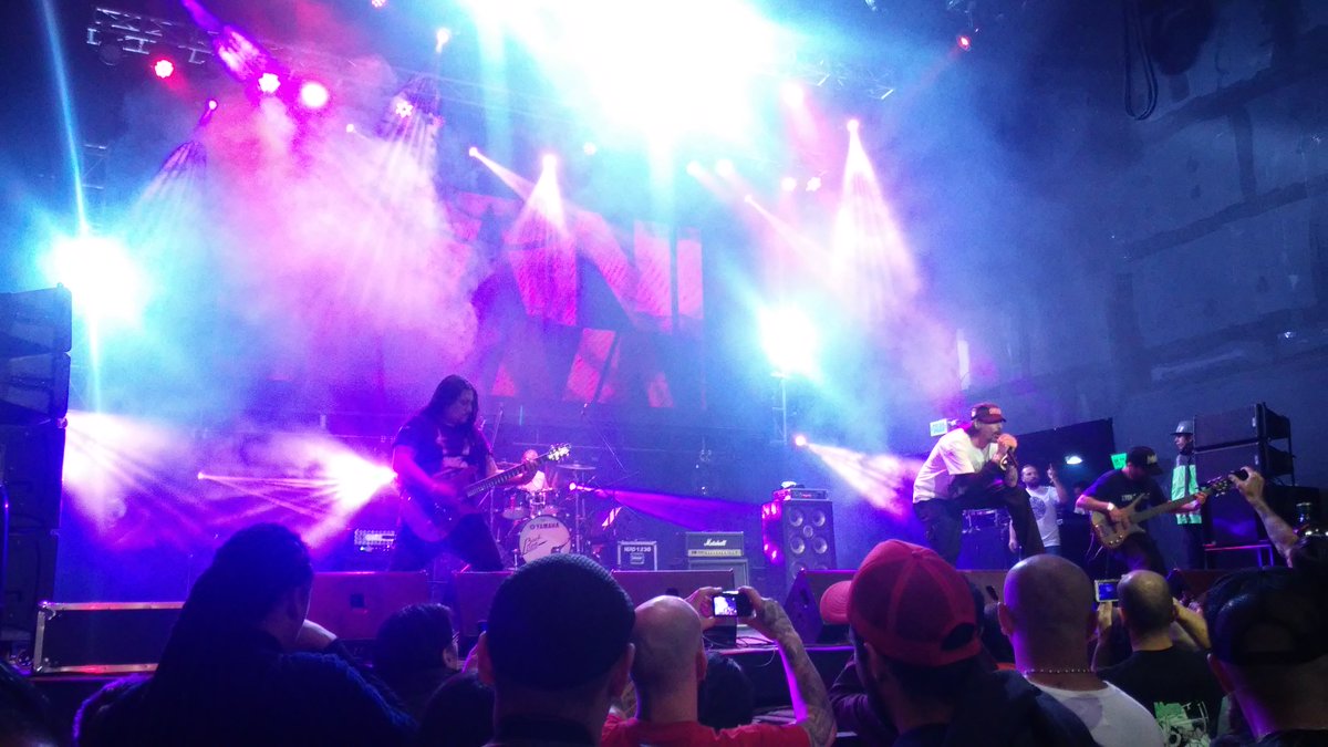 juanburbano1's tweet photo. gracias a todos los asistentes,artistas y bandas con las que compartimos tarima, un #TattoMusicFest #ingrand https://t.co/6V7zOhjcHj
