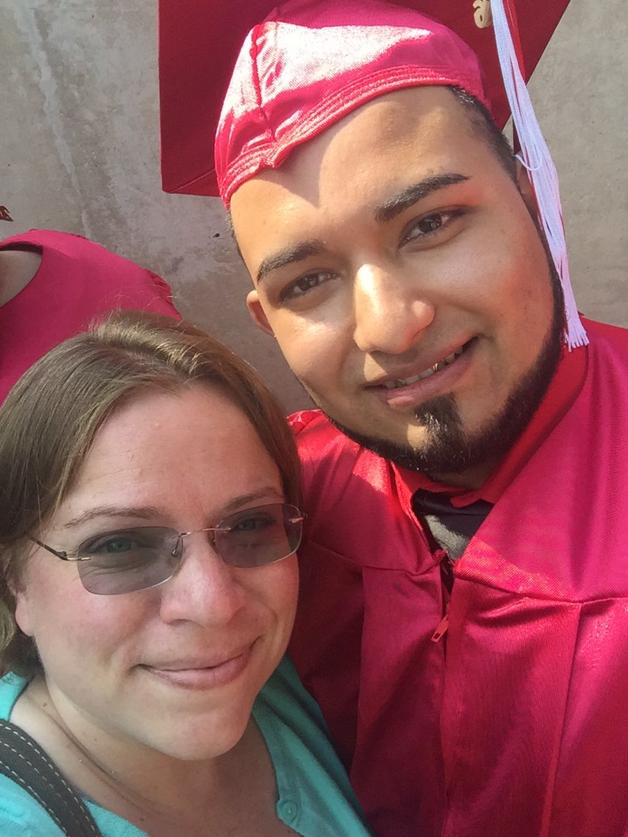 temabell's tweet photo. So proud of these former #esol3 students on their special day! @ESOL_AACPS @GBHSaacps https://t.co/qKYQ2c3n8q