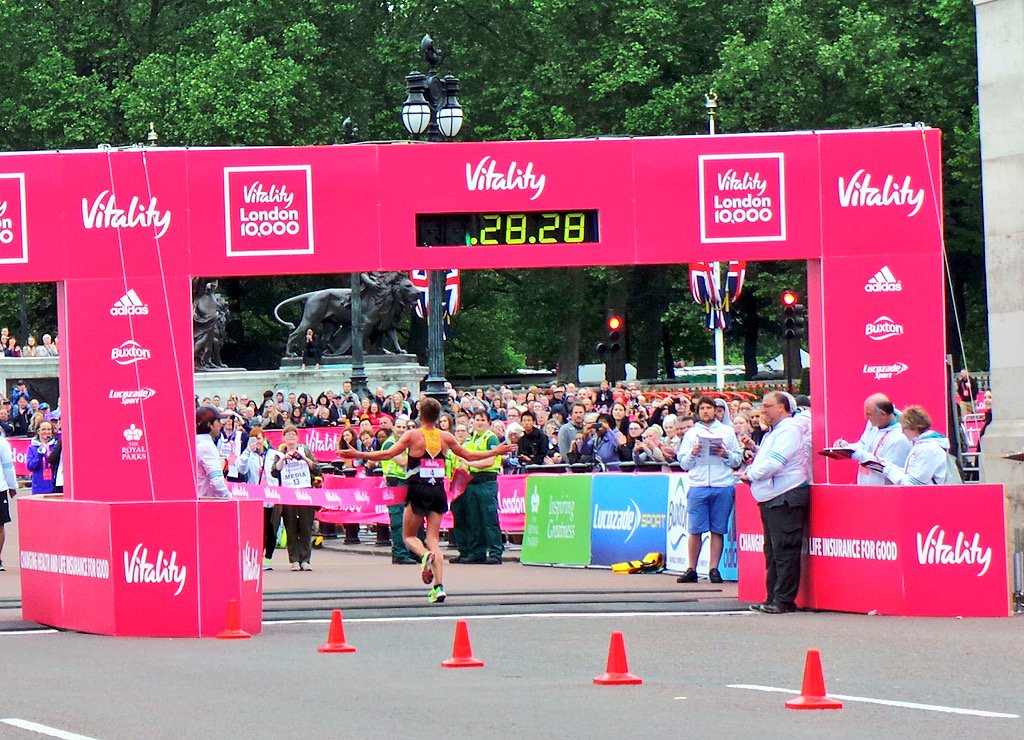 VickyIreland_'s tweet photo. Pretty good going! @andybutchart91 #28:28 👏🏼📸 https://t.co/hwoitKncaf
