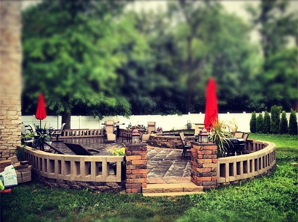 Planning to install a Paver Patio? Check out these inspiring projects ow.ly/pzBd300Fiu3 #PatioLife #PatioLove