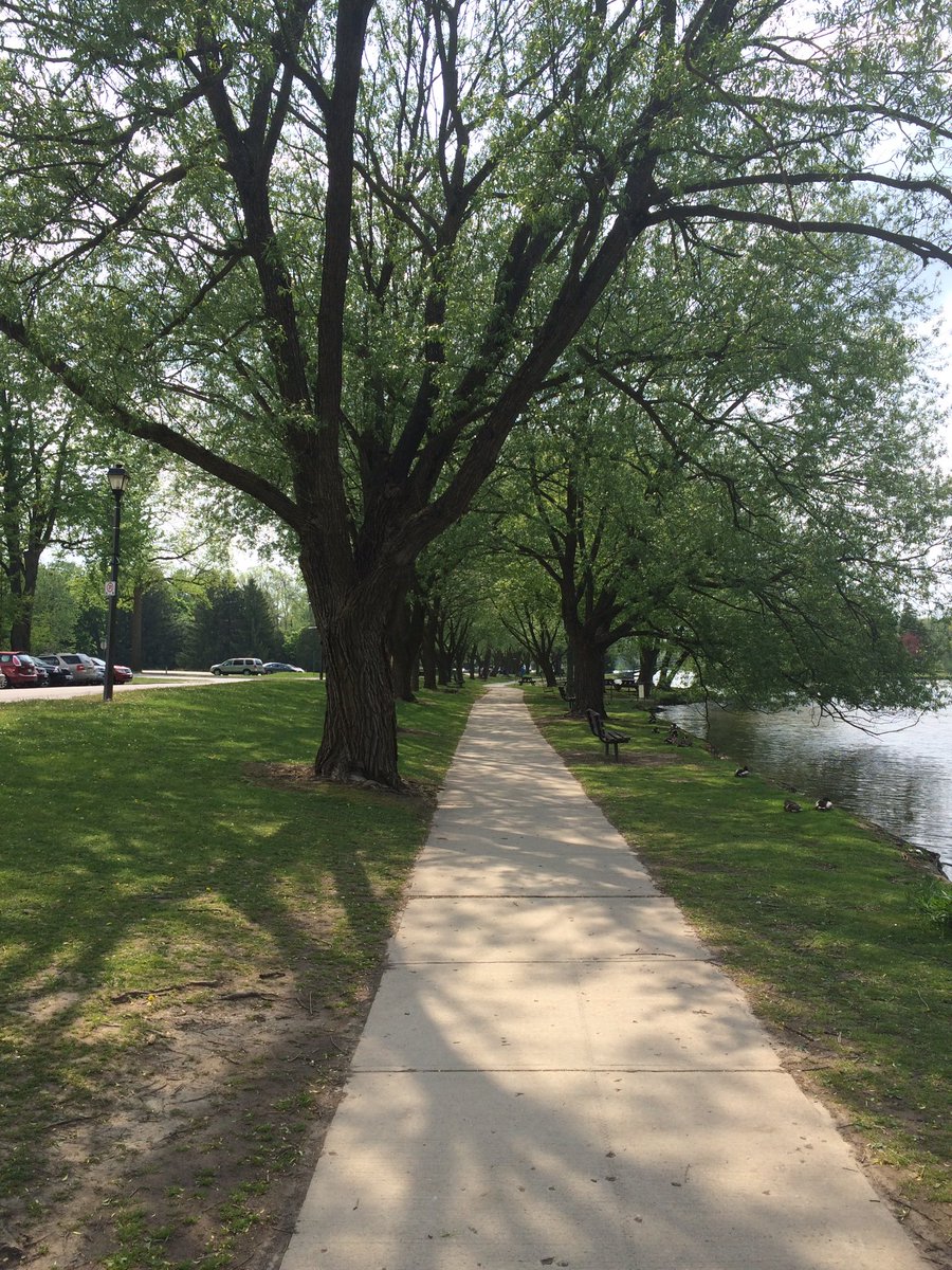 Seriously, I've got a free ticket to tonight's show for anyone! All My Sons at 8. TP Theatre. DM me. #sfallmysons