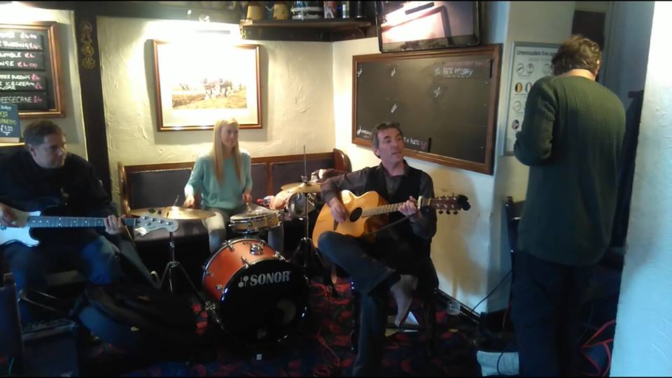 #AngelInnWitney: me on bass with the #ScottGordonBand on Monday. Many thanks for letting us play the impromptu gig!