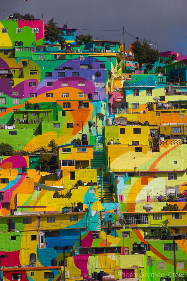 Después de ver estas #fotos querrás visitar el #macromural hecho por <a href="/GermenMuralismo/">Germen</a>. 
goo.gl/qZhlFX