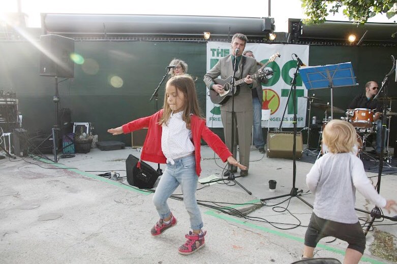 FoLARfrogspot's tweet photo. The #FrogSpot weekend round up equals fun, fun, fun! 🎸🎤🐸💃🏻 

Join us this weekend! https://t.co/MyYBx1dvbw