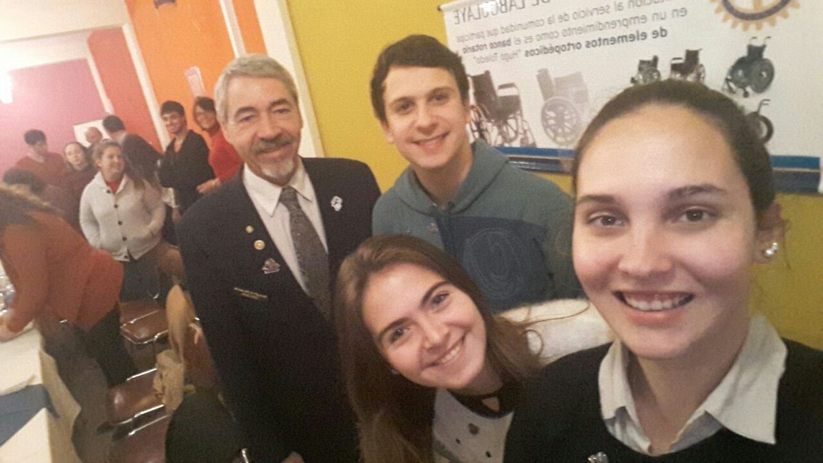 Interact_Lbye's tweet image. Nuestro club con el gobernador distrital. Muy felices de mostrar todo lo que fuimos creciendo a lo largo del periodo