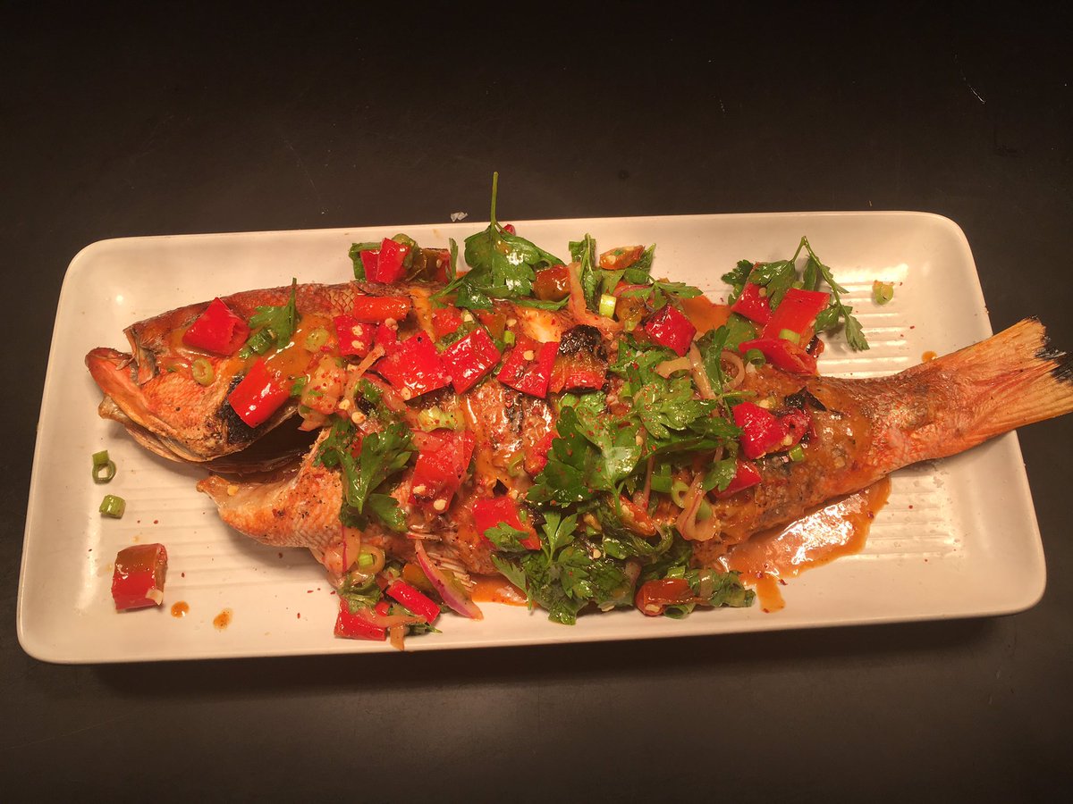 PecheNOLA's tweet photo. Snap!!! That's a delicious looking Vermilion snapper!! #VermilionSnapper #PecheDinnerSpecials https://t.co/YMBCR8dKLH