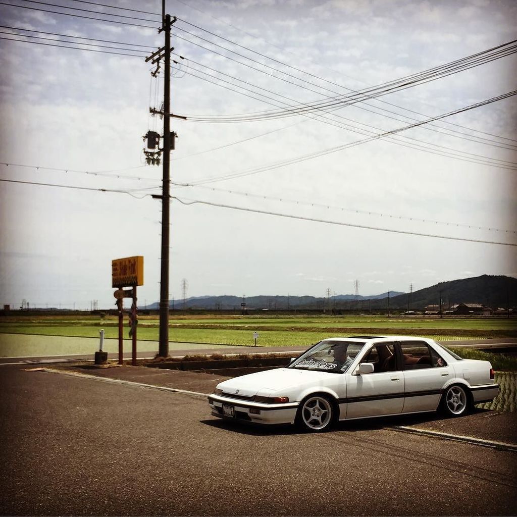 instahachiman's tweet photo. CAアコード懐かしいなぁ^ ^昔弟乗ってた。
良い車高やし大事に乗ってほしーすね❗️
@nesssssss19 君ありがとー‼️
#eca2 #b18a #accord #usdm… https://t.co/6Y7sB7HxQU https://t.co/4XFT2TAnh3
