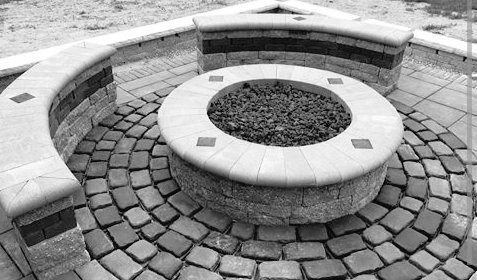 stoneworksmi's tweet image. A Lil #firepit action! Perfect for those chilly nights! 
#landscapearchitect 
#whyihardscape 
#DETAILS 
#kalamazoo
