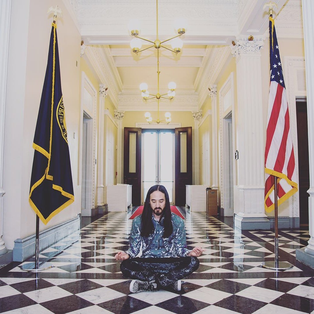 #zenaoki #26. The Eisenhower Executive Office Building Meditation. White House. Washington DC USA. May 30, 2016 https://t.co/mtVSP1TIjq
