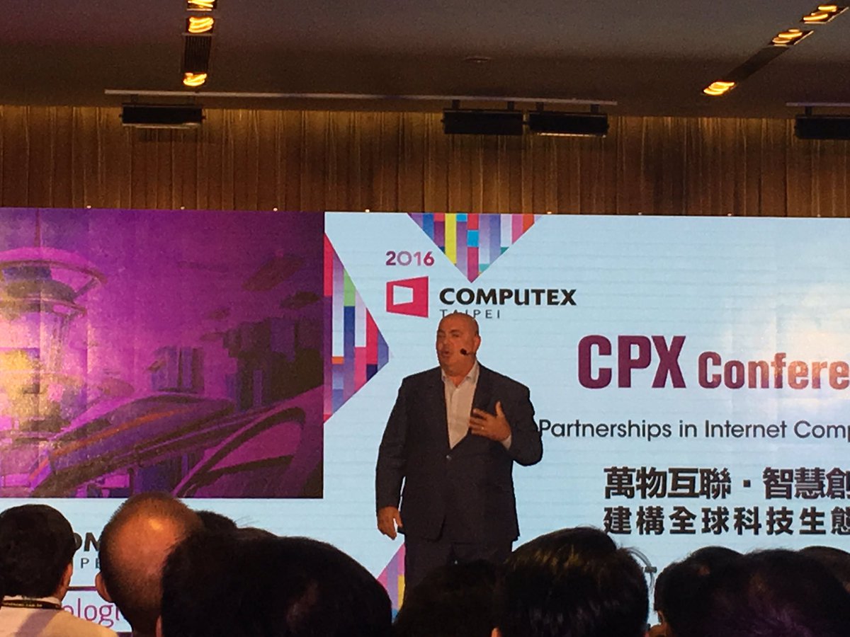 jaydesignstuff's tweet image. First keynote today! @DiBariTweets   @computex_taipei #cpx #TPE #conference