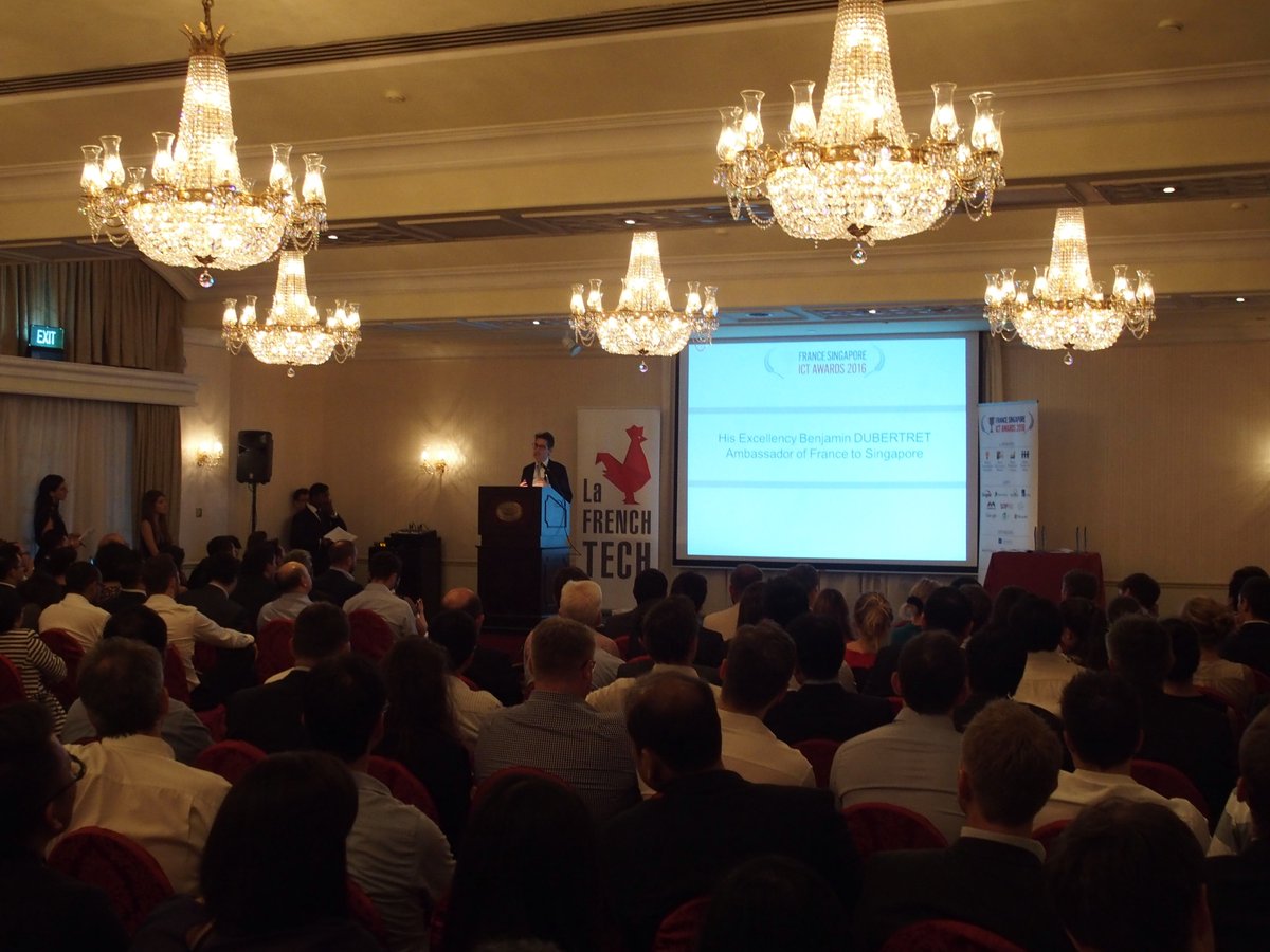 At the #ICT awards yesterday. Impressed by <a href="/snapasksg/">Snapask SG</a> =>interested by an itw w/ 3 French students on a startup tour?