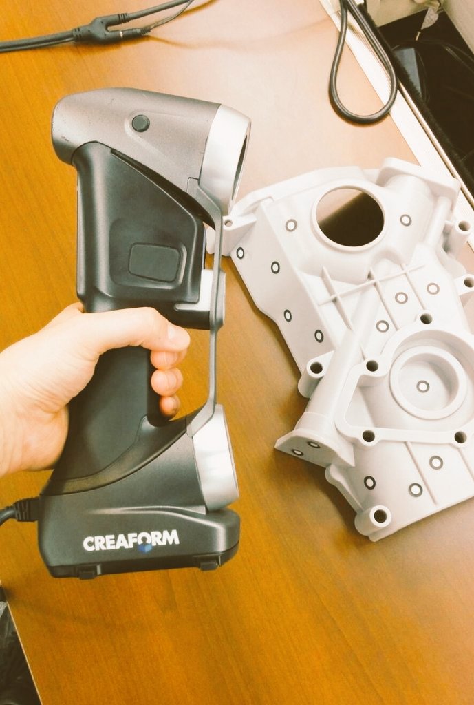 Aniwaa3d's tweet photo. Yesterday, our 3D scanning expert @3DPrintedPanda was at the Creaform office in Tokyo to test several 3D scanners. https://t.co/rmELzUKJBS