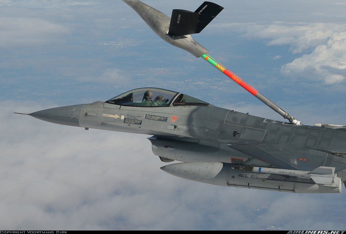 Falcon (@f16_img_bot) on Twitter photo 