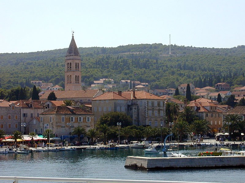 Crochilo's tweet image. Brač o Brazza (a veces escrito "Brac", pronunciación [ˈbɾaːtʃ]) es  isla de la región de Dalmacia,  moderna Croacia.