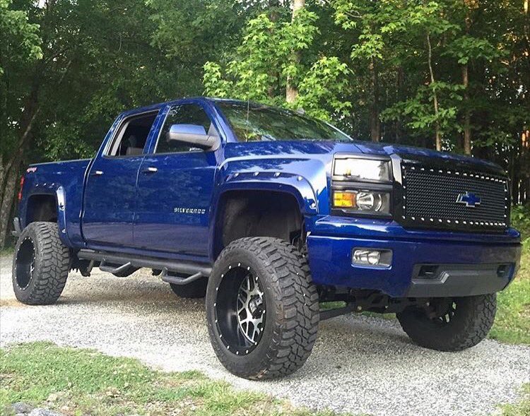 _LiftedTrucks_'s tweet photo. #Chevy https://t.co/U0mgOrGrpB