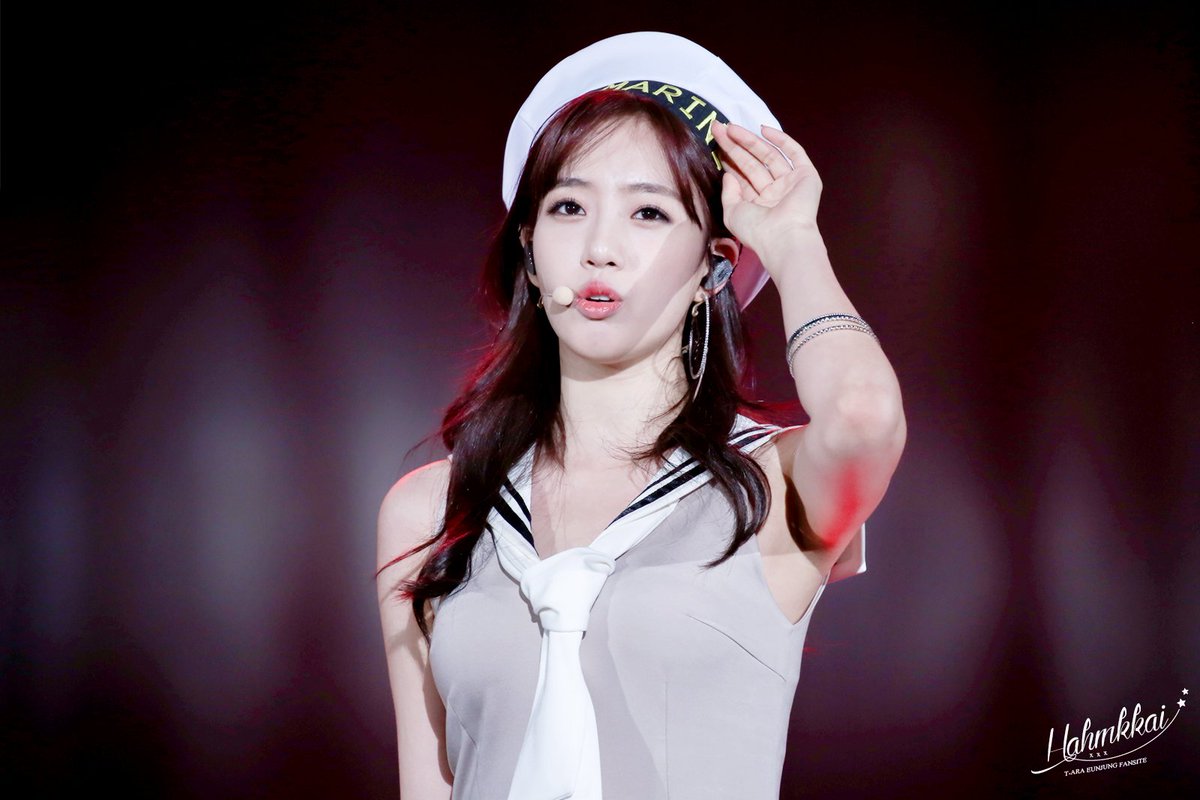 Hahmkkai's tweet photo. [WORK] 151031 The Show @taraeunjung1212 4P >>https://t.co/BH6sBh8Hwa https://t.co/BwnWwFvKOH