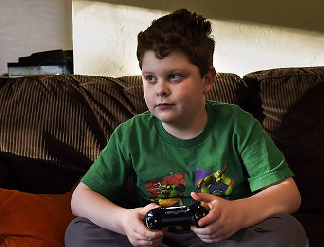 sacbee_news's tweet photo. #TheSilasProject: Parents search desperately for cure to son's epilepsy. Chapter 1 https://t.co/VJHux1v8GX #cannabis https://t.co/WQ2BOe5fTB