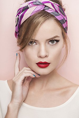 grupogipys's tweet photo. Los #labiosrojos siguen siendo #tendencia. Comienza #junio con #color
#lipstick #red #makeup
https://t.co/azCIq41Jhr https://t.co/FOK0vJT5HW