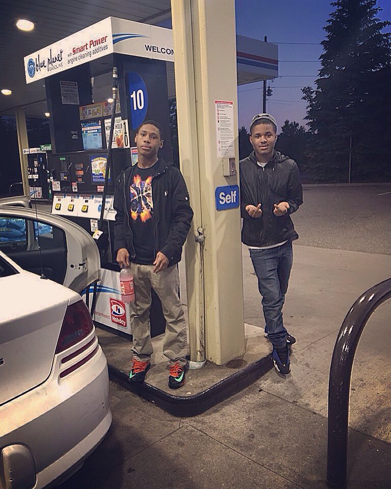 _AlmightyGlo23's tweet photo. Day 1 nigga since freshmen year 💯 checking in & checking out at the murderstation ✔️🤘🏼
#FREELILRYAN https://t.co/QlHmPhBrCH