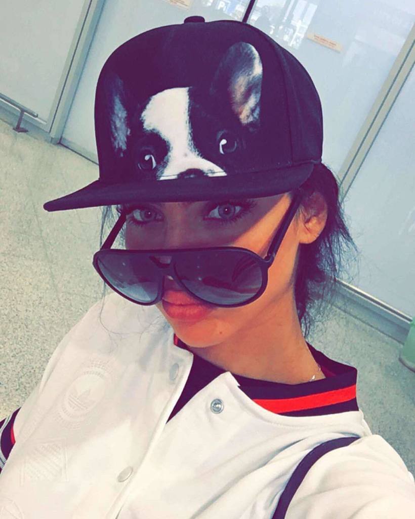 kareenRramirez's tweet photo. '
#قمر_اللبنانيه #فانز_قمر #فانز_الانمي #قمر
#amarfans #singeramar #singeramarfans #amarfans @singeramar #سناب_شات… https://t.co/Ua1psGMwBW