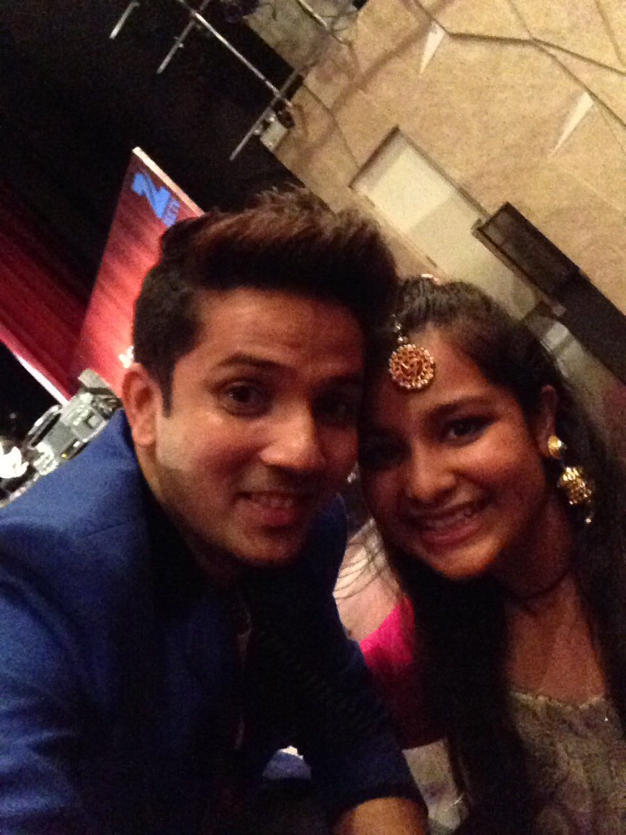 simranbanerjeee's tweet photo. @mudassarkhan1 Thank you for being the best judge on DSD ❤️ Y're really humble &amp; down to earth! See you @ the shoot! https://t.co/8Vb450VPoL