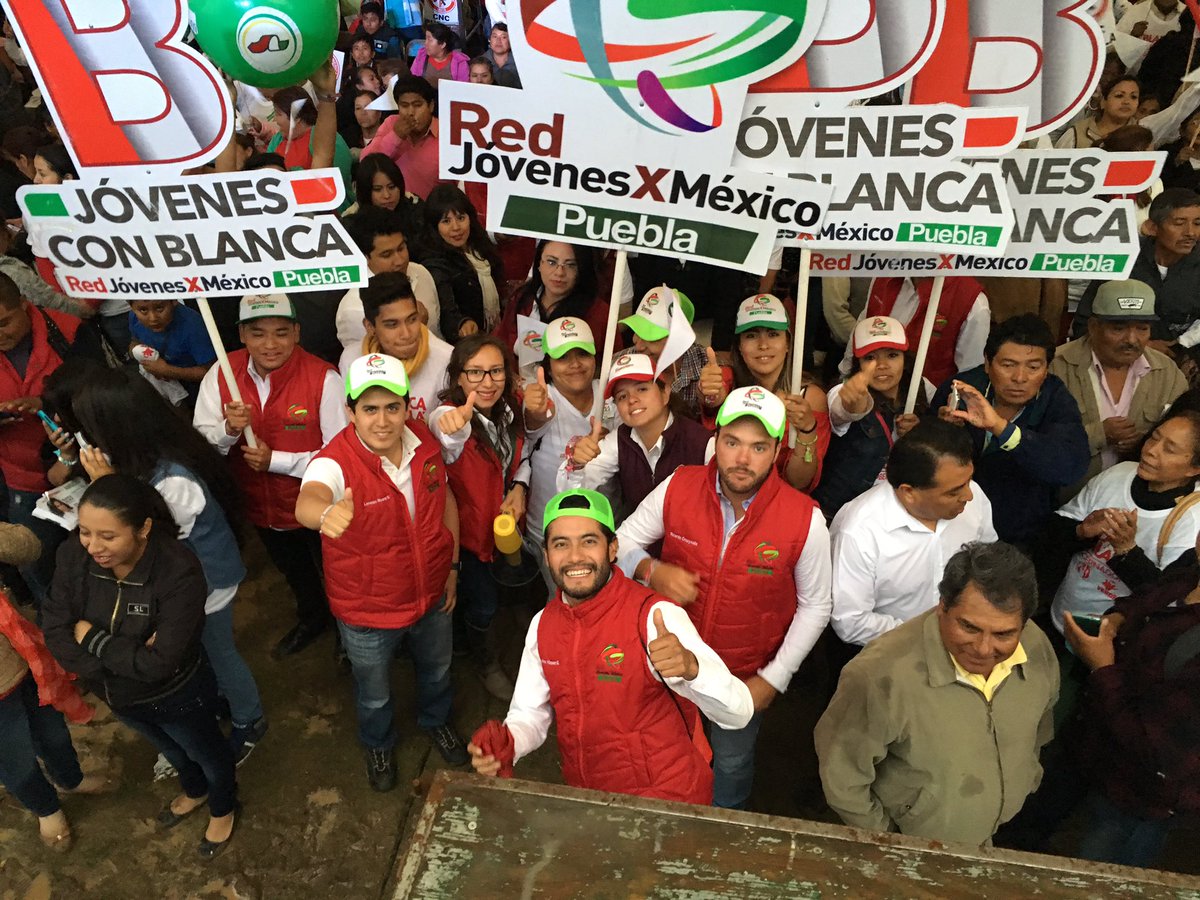 pamiiela's tweet photo. Todo un éxito el evento de hoy 
#VotaBlancaVotaPRI https://t.co/4IVgb2Dahq