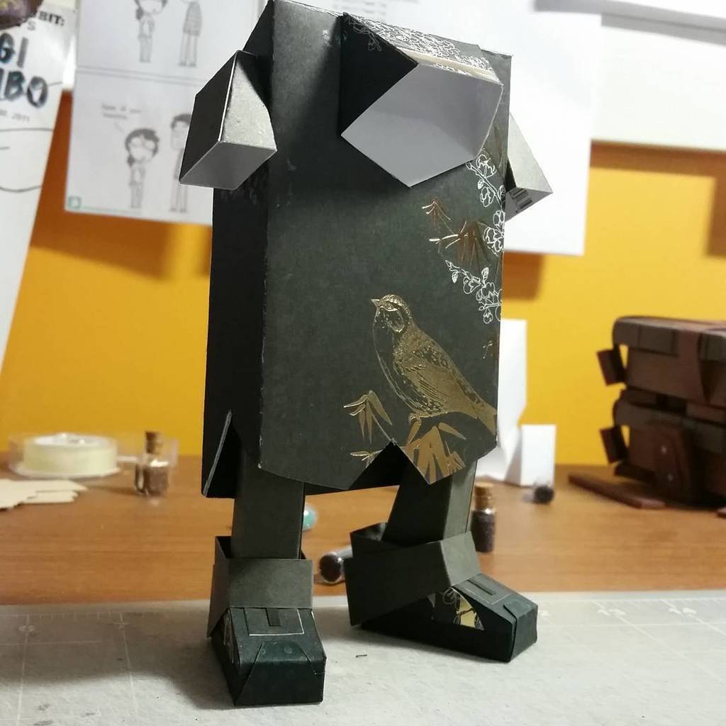 Otherbots tweet media