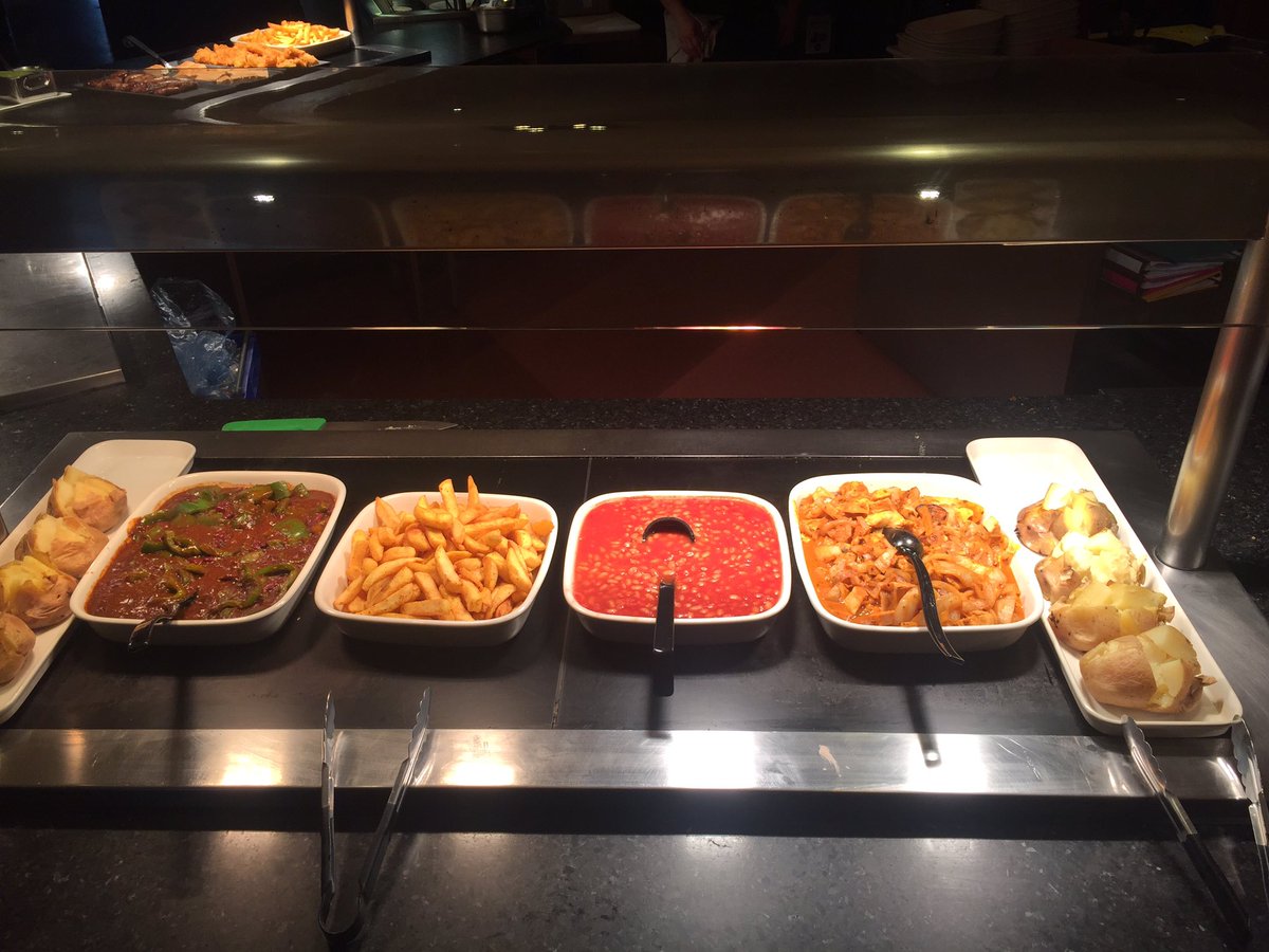 chris lloyd tweet media