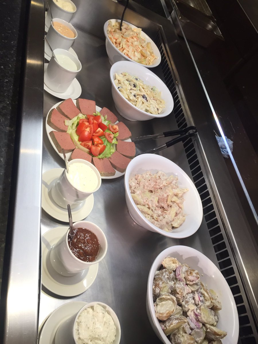 chris lloyd tweet media