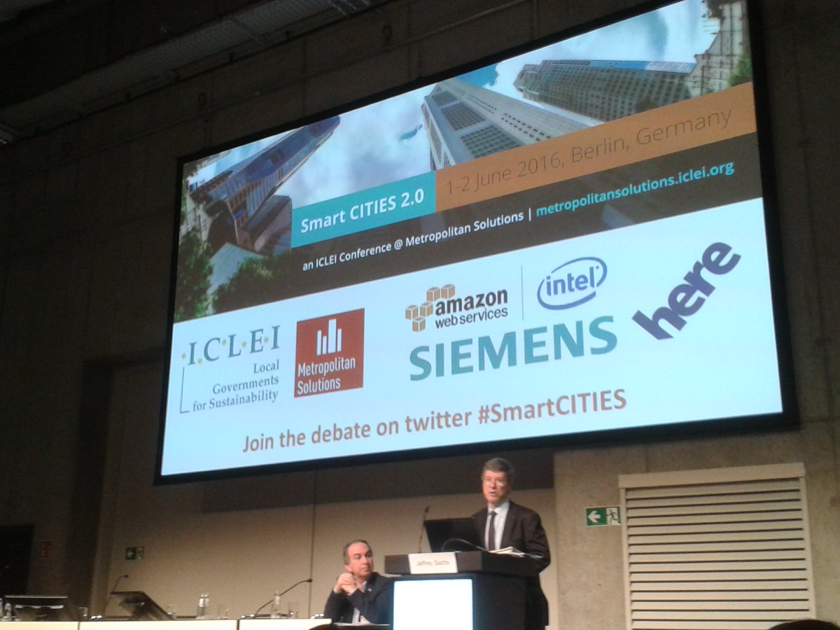 . @JeffDSachs talks about the future of cities and disruptive changes <a href="/ICLEI/">ICLEI</a> #SmartCITIES at #metsol