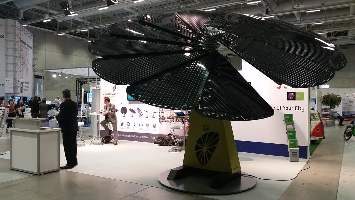 Interesting concept of a movable and intelligent solar power station: smart flower #metsol inspired by sunflower ;)