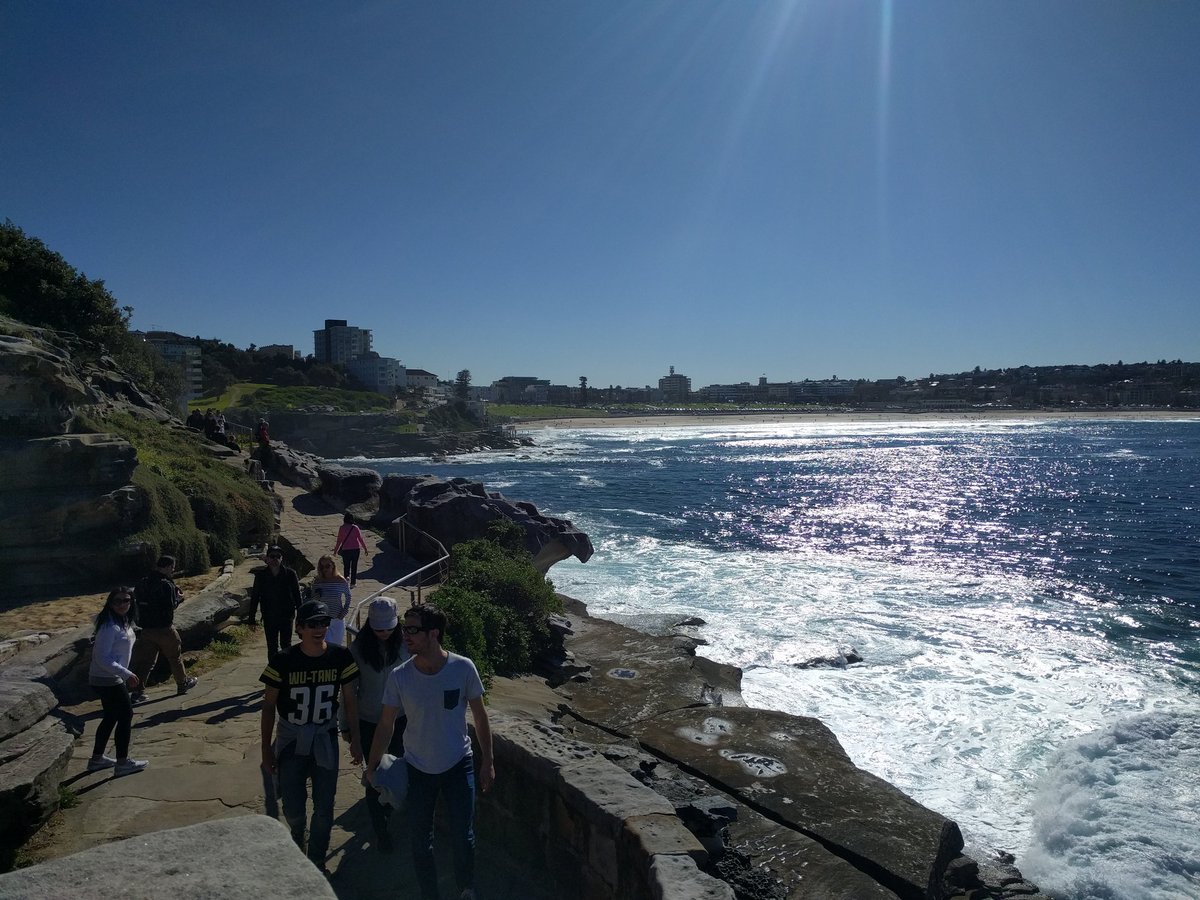 amy_mari1's tweet photo. Having my last flat white before heading back😃 #Sydney is such a beautiful city! Thanks @Marvelle @TwitterAU ! https://t.co/NbEazIjJm3