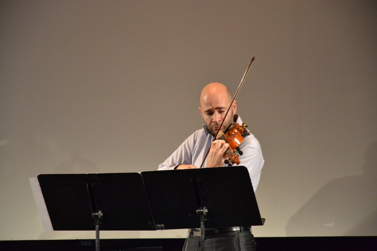 SmartInstrum's tweet photo. Memories of Forum 2015 #SmartViolin @ircamforum @Ircam @AMamouMani https://t.co/dq9lZBRtXr