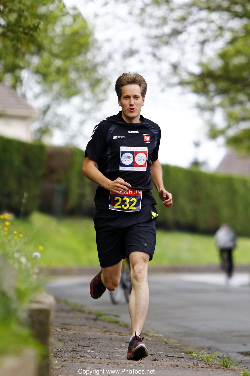 TalentenPro's tweet photo. Het is Internationale #Hardloopdag. Wij bereiden ons voor op de #Bridgetobridge, ga jij vandaag ook #hardlopen? #TP https://t.co/W81LEsOqVE