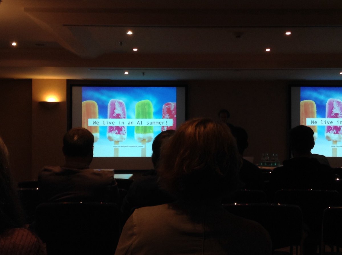 webinale's tweet image. #BigData “An Technologie ist eig. alles da... Aber wie zur Hölle nutzt man das nun?” #datathinking @FlorianDohmann