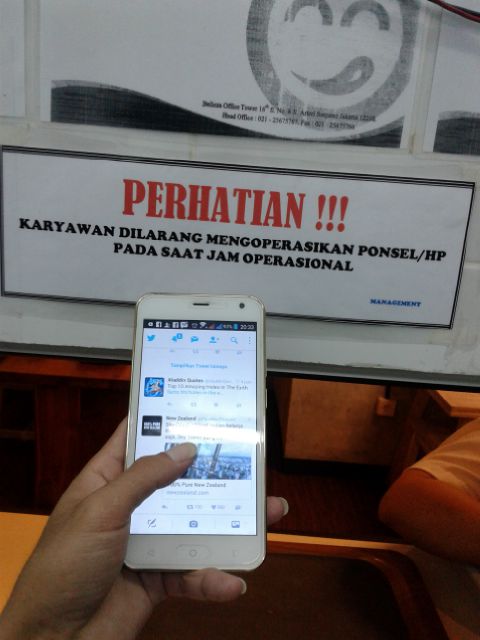 Sambil ketakutan ketauan bos hahaa <a href="/Lesti_Jenong_DA/">Lestykejora</a> <a href="/YonderMusicID/">Yonder Music ID</a> <a href="/adamkidron/">adam kidron</a> 
#YonderMusicDepokWithLesti