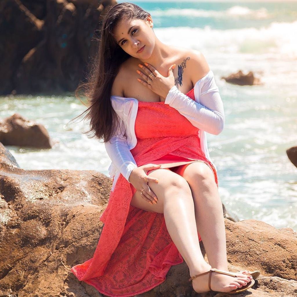 Loving beach photoshoots..
#popular #instagood #beach #summer #fashion #photoshoot #photooftheday #instamood #picof…