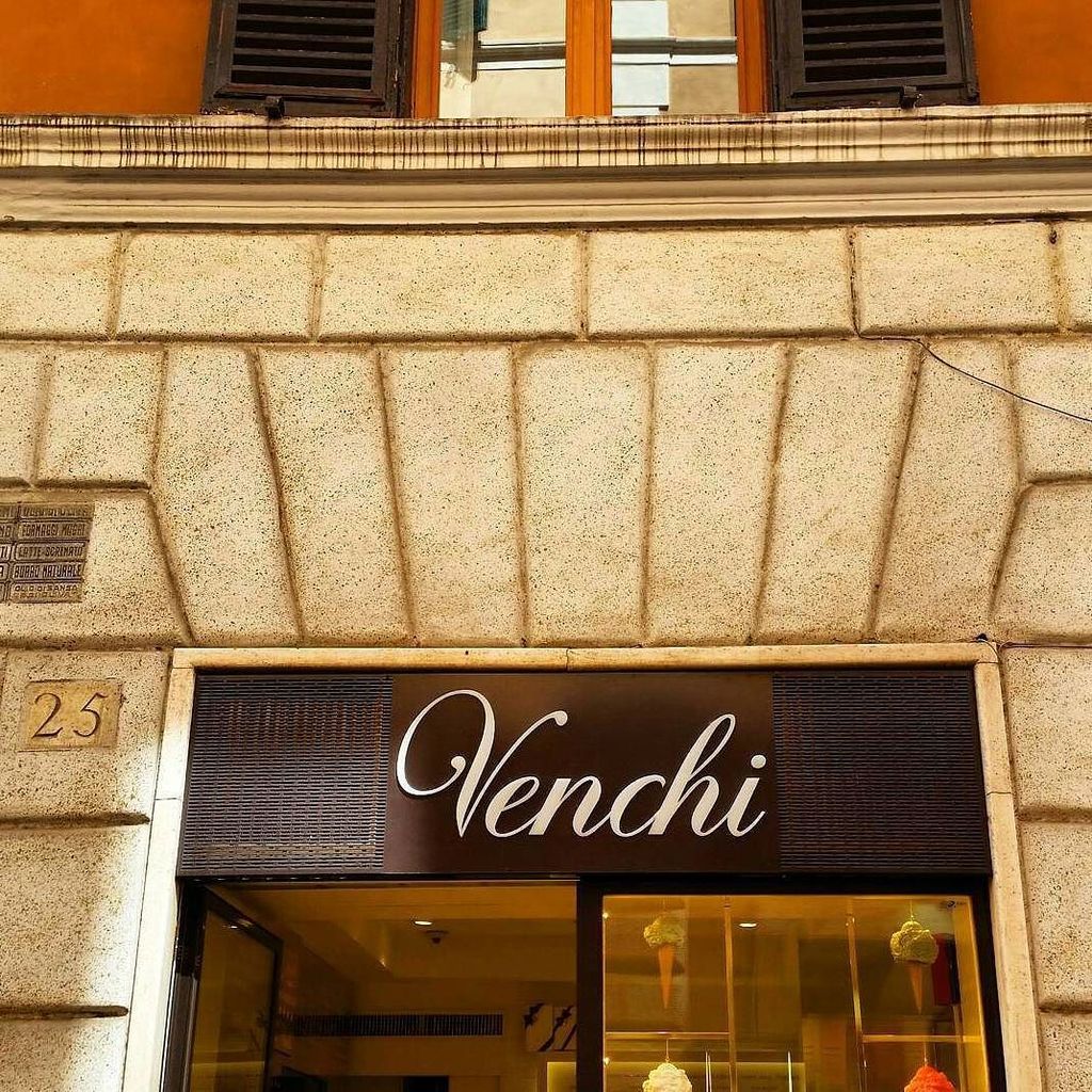 ift.tt/1TzXkn3 #romatype #letteringdaroma #buongiornoroma #letteredaroma #romaconcarattere  #signsofitaly…