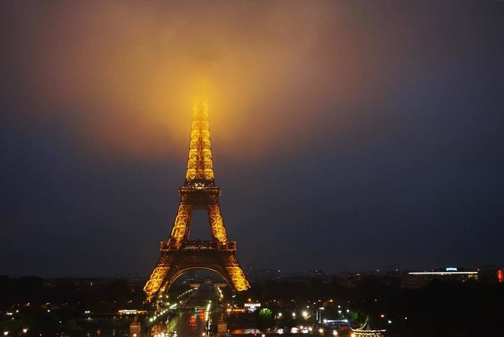 #🇫🇷
비가와도 내 눈에 예뻐보이는건 나만 그런가??
오늘 밤에 또가야지~ 😘😍
-
#향이일상 #여행 #프랑스 #파리 #에펠탑 #유럽여행 #나홀로여행 #여행스타그… ift.tt/1XeR8X1