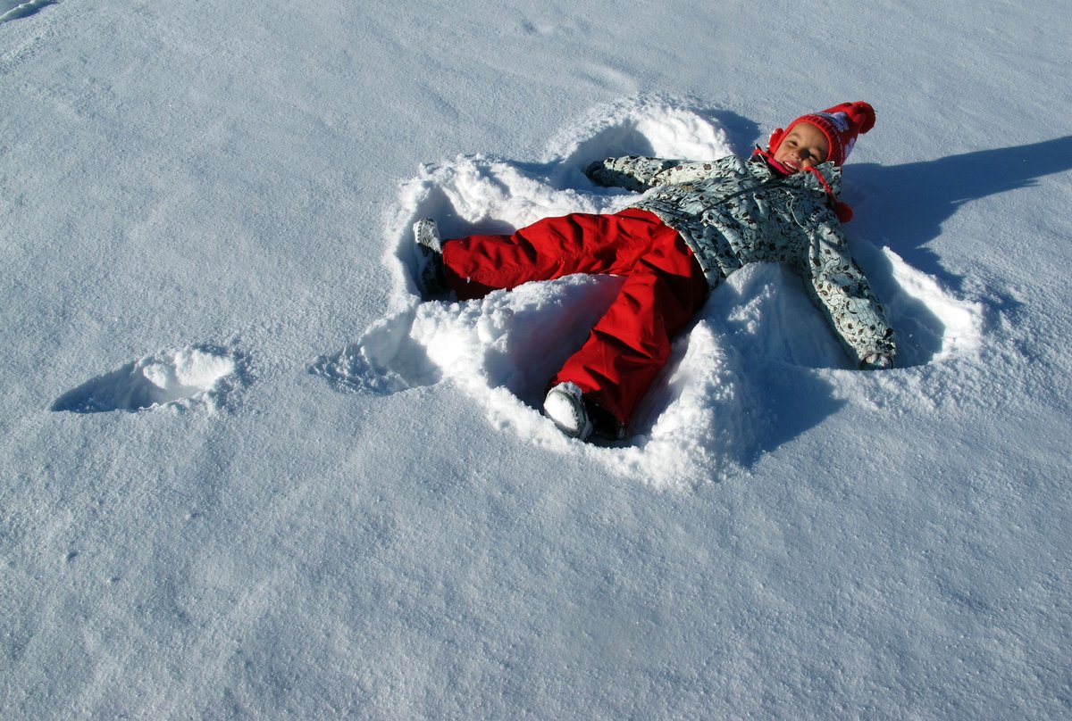 SkiAfriski's tweet photo. Playing in the snow never gets old...Almost time to make snow angels!
#WinterWednesday https://t.co/hDLMyIr2Ze https://t.co/KLjB5rtjD3