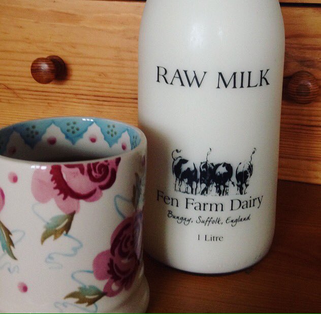 It's #WorldMilkDay! We're proud to support our local #dairy farmers @FenFarmDairy #happycows #suffolk #backbritish