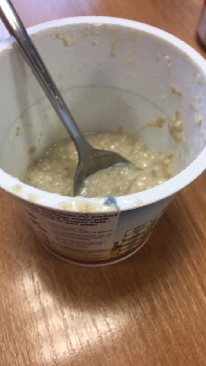 emma_leigh87's tweet photo. @Quaker not too happy that I've found this blue paper inside my oat so simple porridge pot! 😷👎🏼 #NotGood https://t.co/ITx0AQJlA7