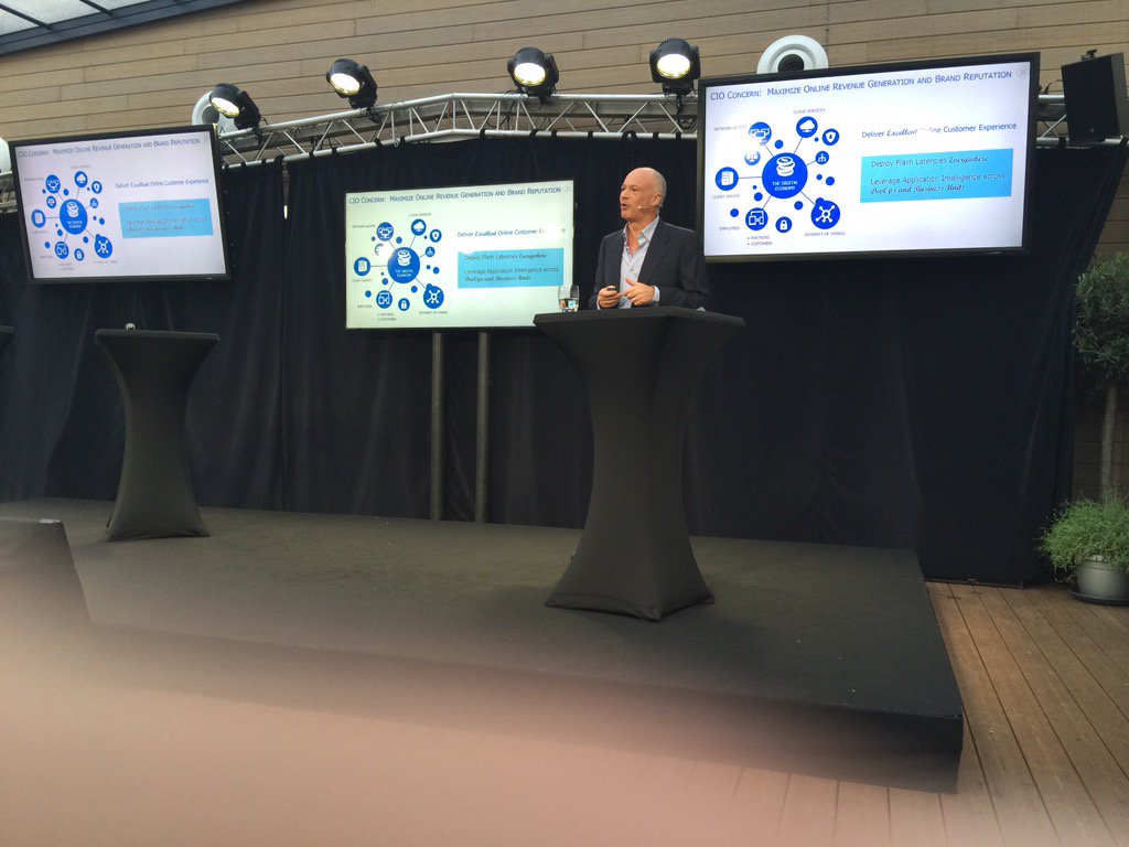 GeraldKarsenti's tweet photo. David Scott previously leading storage @HPE at the ANTEMETA event in digital transformation https://t.co/grREW5FMCp